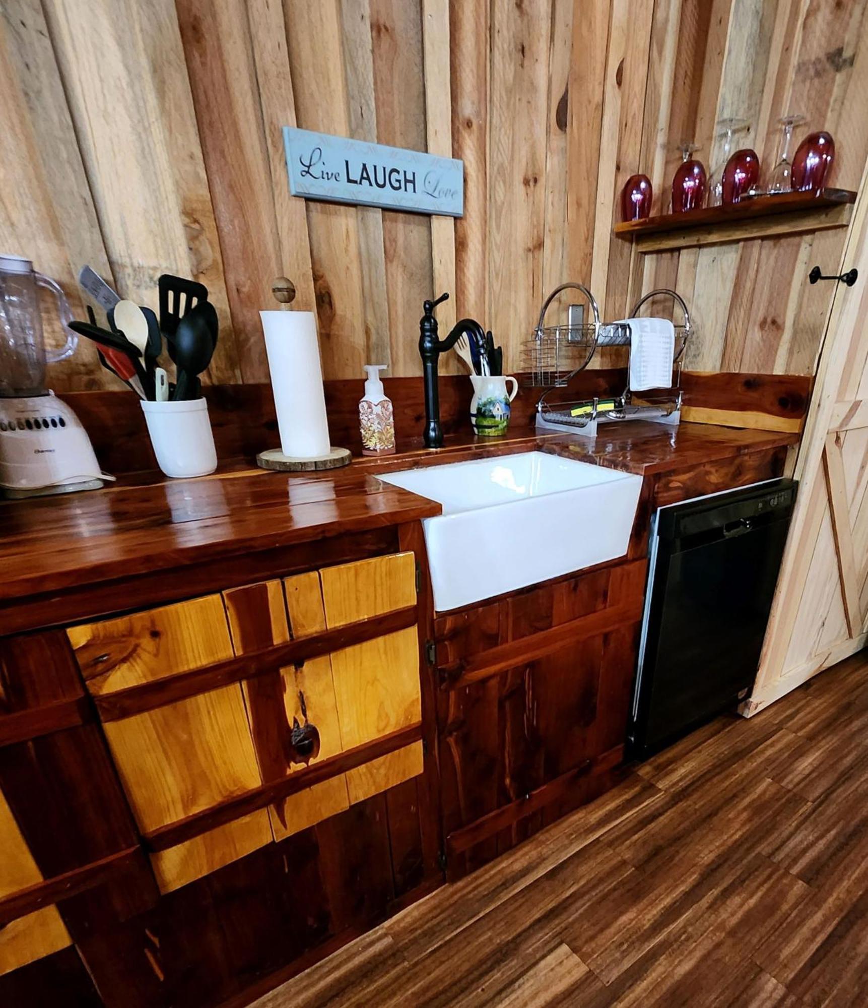 Unique Country Cabin Meets Farmhouse Modern!!! Mena Zewnętrze zdjęcie