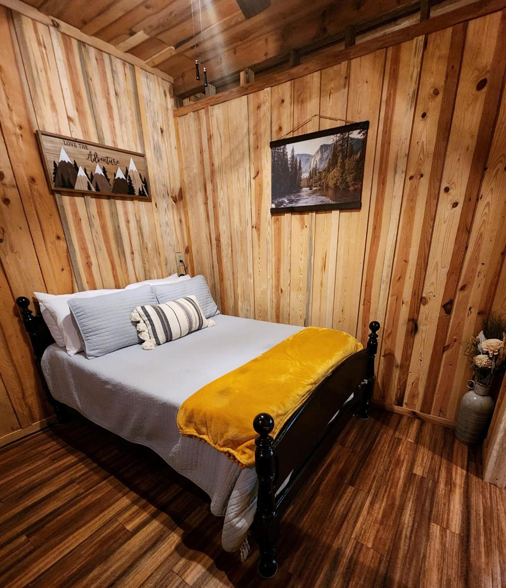 Unique Country Cabin Meets Farmhouse Modern!!! Mena Zewnętrze zdjęcie