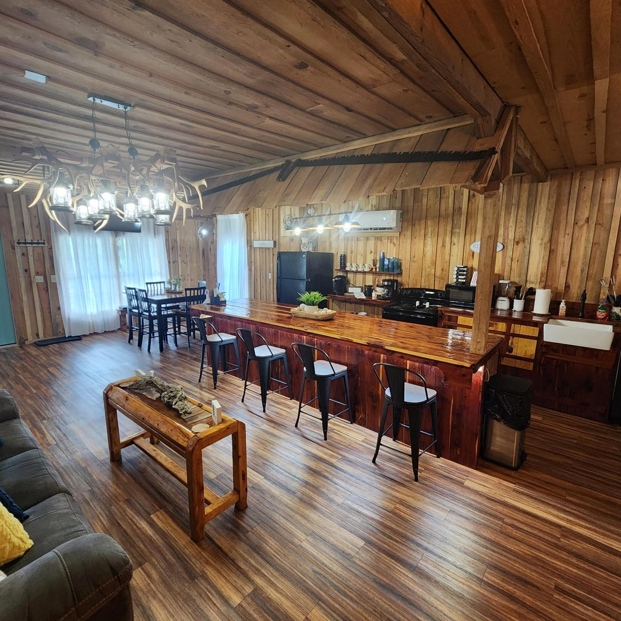 Unique Country Cabin Meets Farmhouse Modern!!! Mena Zewnętrze zdjęcie